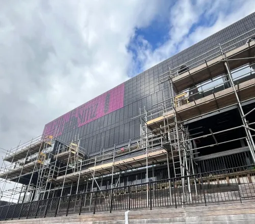 Commercial scaffolding - large-scale access for commercial and industrial projects